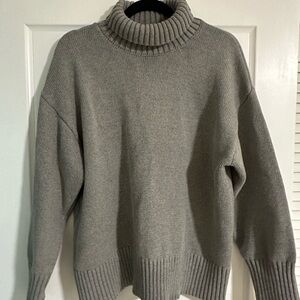 Vici Heather Gray Knit Sweater